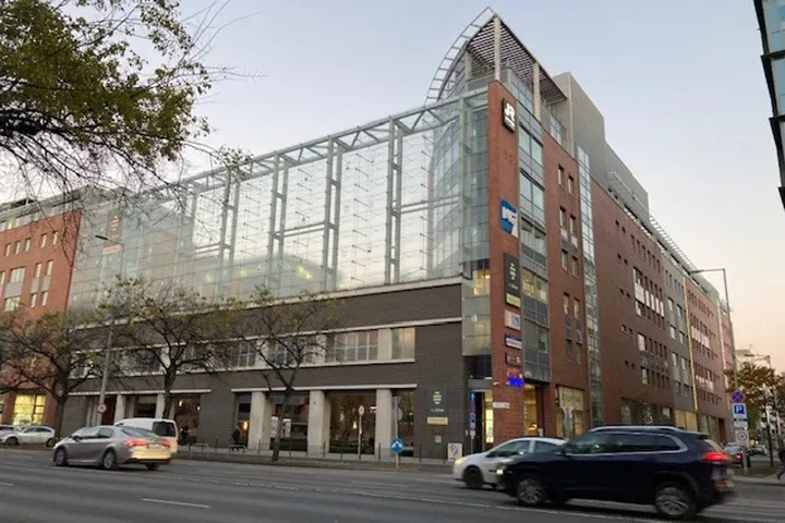 Gebäude HDI Standort Ungarn